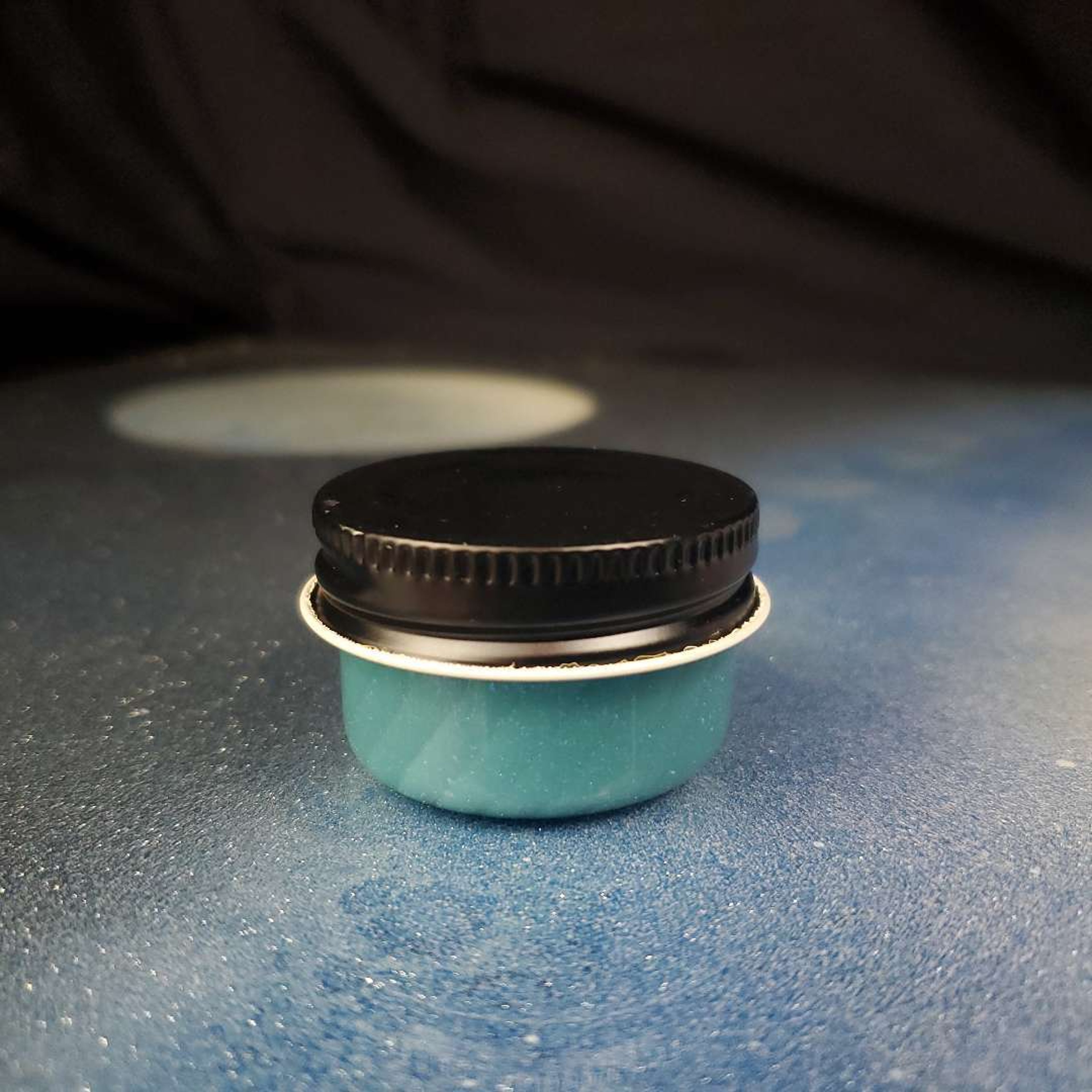 Preview pic of Blue dichro over aqua jar