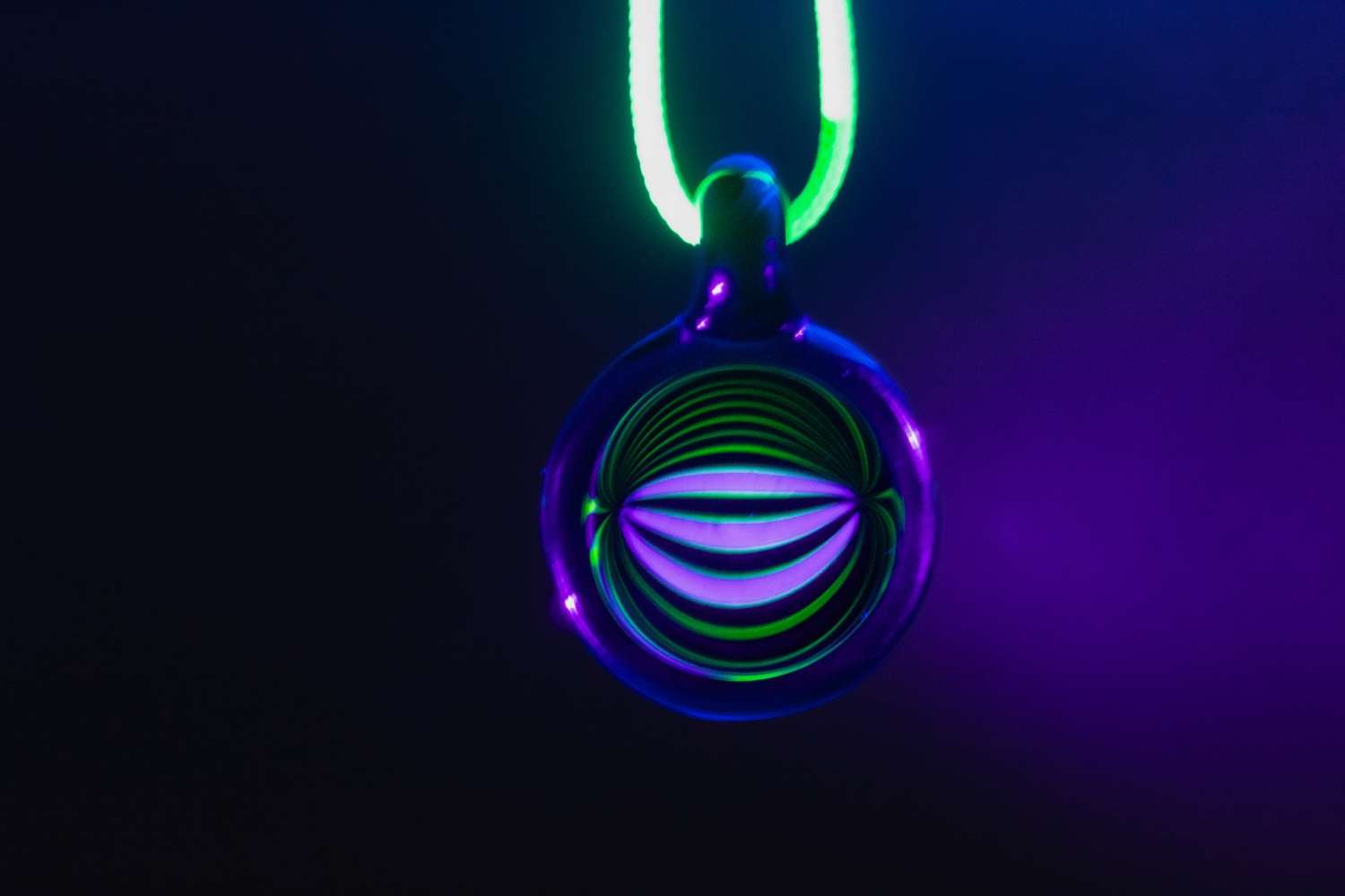 Dome piecer UV pendy image 0