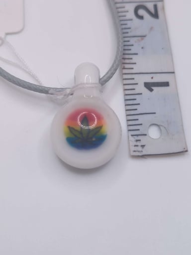Preview pic of Pot Leaf Millie pendant