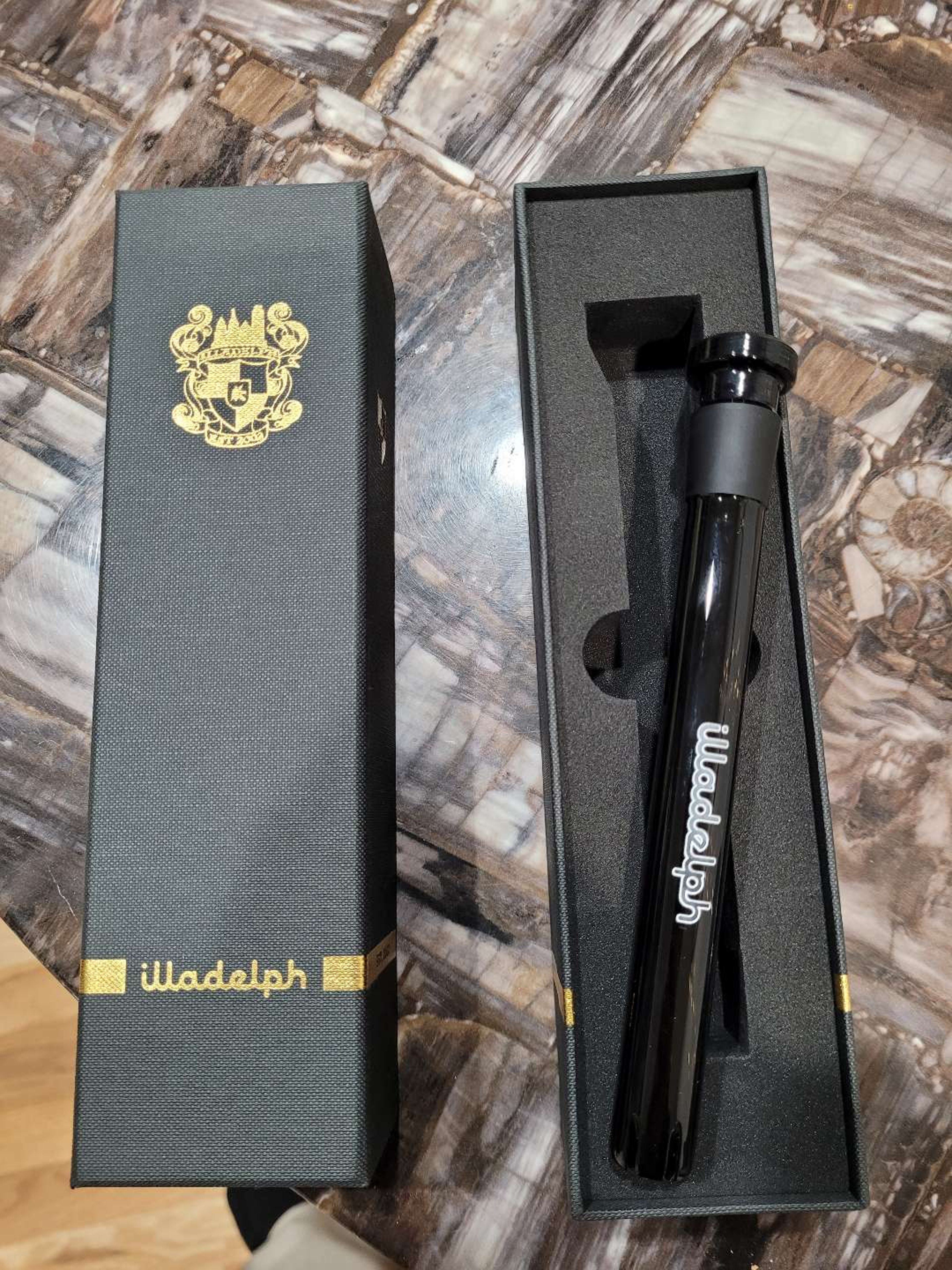 White on Black Illadelph Downstem image 0