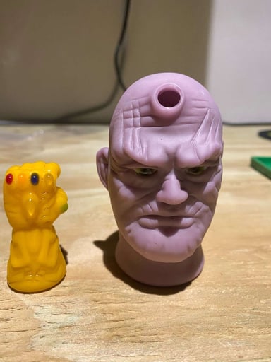 Preview pic of 2019 Saiyanglass thanos rig & gauntlet