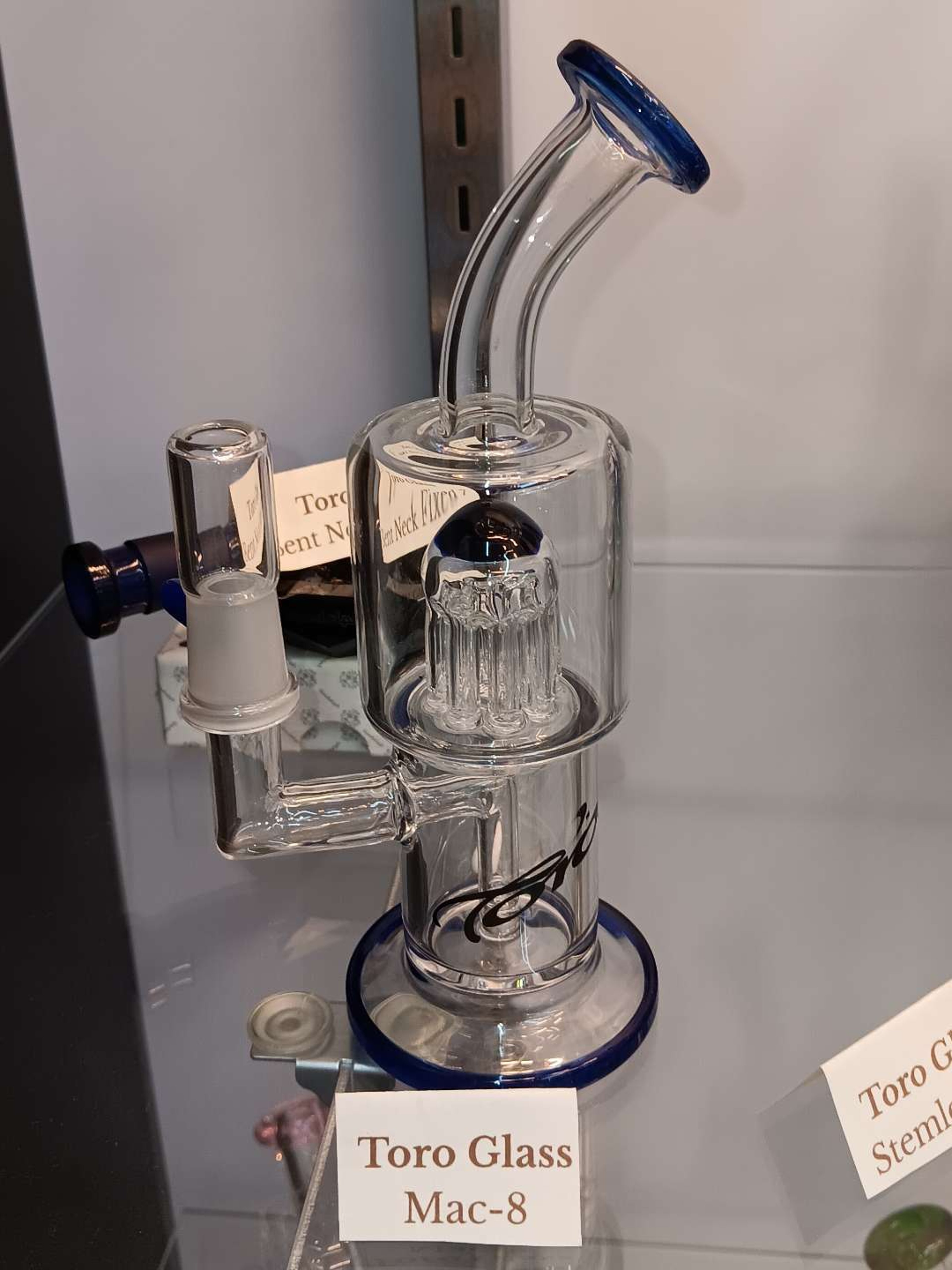 Preview pic of Toro glass mac-8