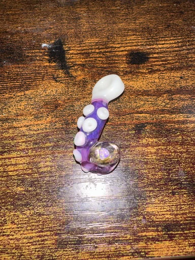 Preview pic of Tentacle pendant with opal