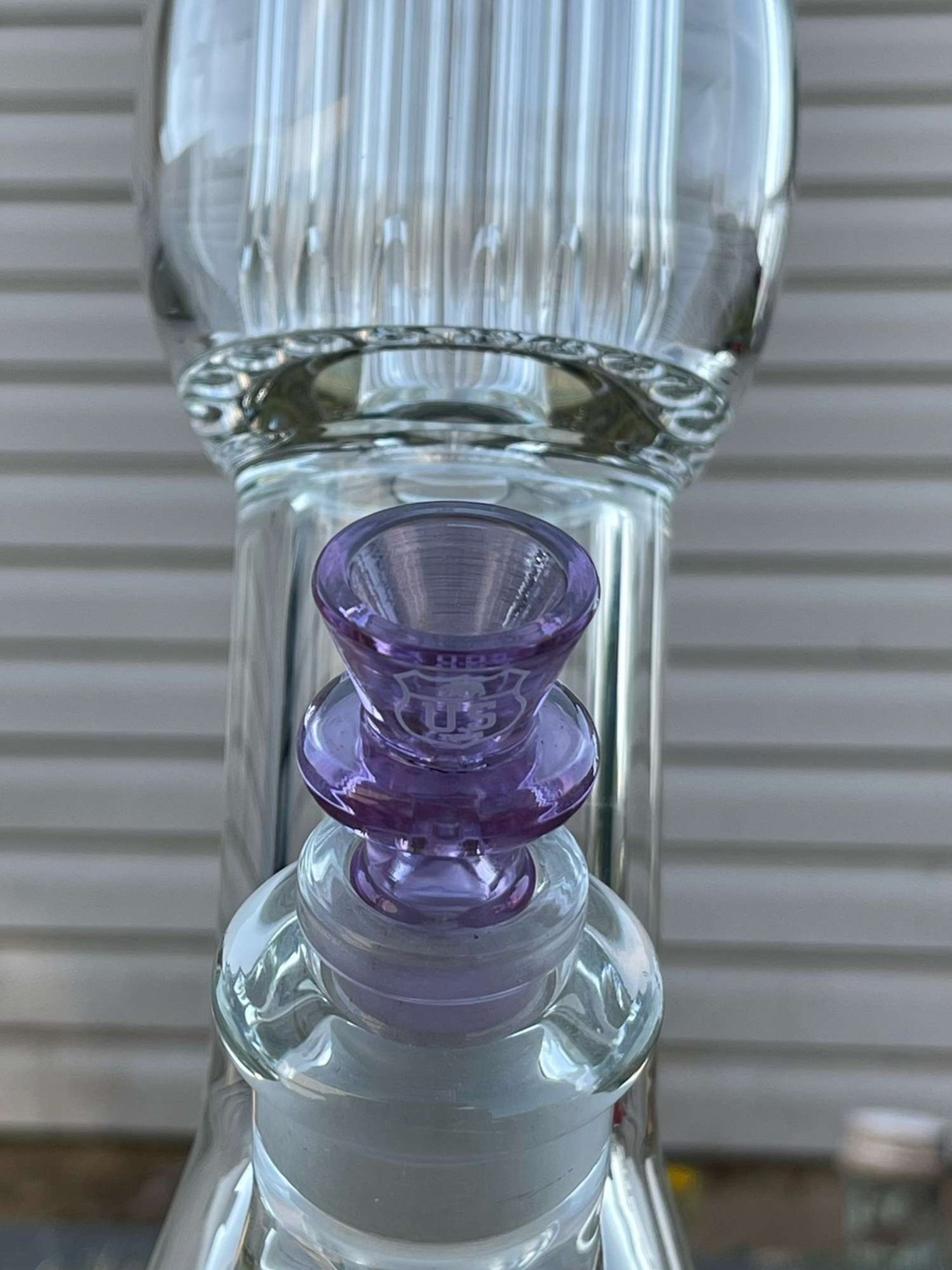 US Tubes 9mm 16 Arm Beaker 24mm Joint image 0