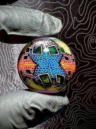 Preview pic of Kaj Beck UV Wonka Ball Marble