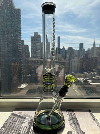 Preview pic of Illadelph Worked UV Space Beaker