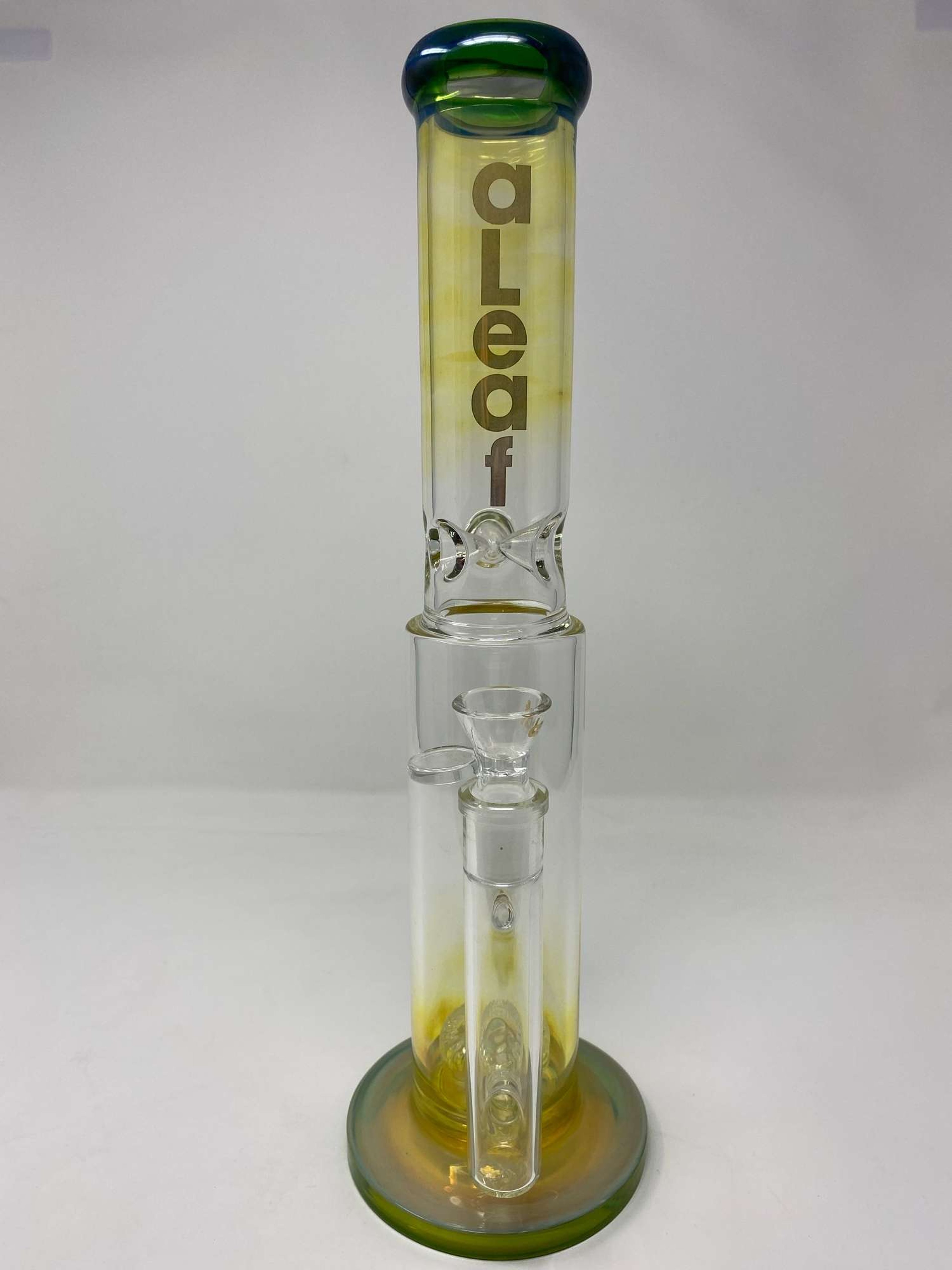 Preview pic of A leaf fumed puck straight tube 