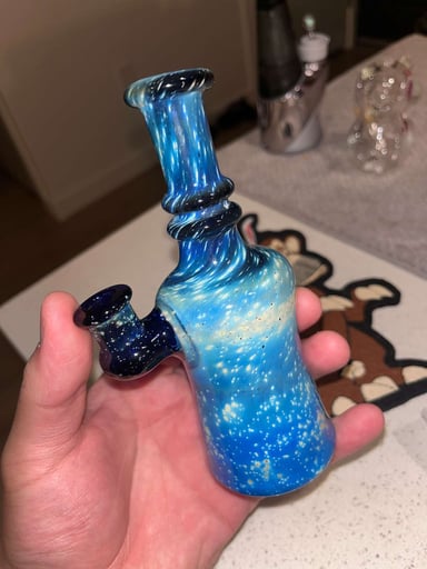 Preview pic of Rayaglass banger hanger 