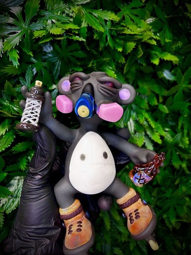Preview pic of Aaronuglass Roller Blade Koala