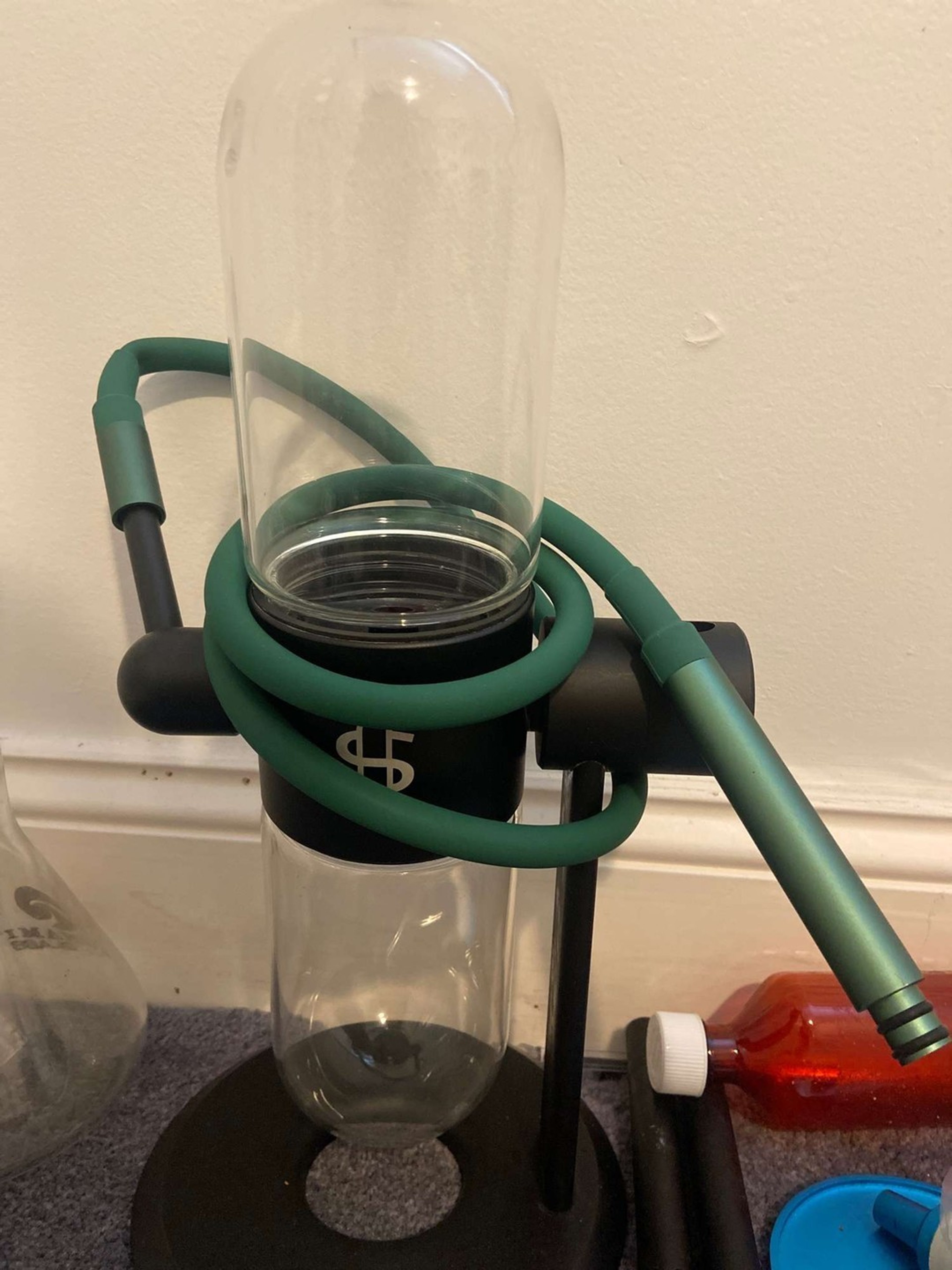 Studen glass image 0