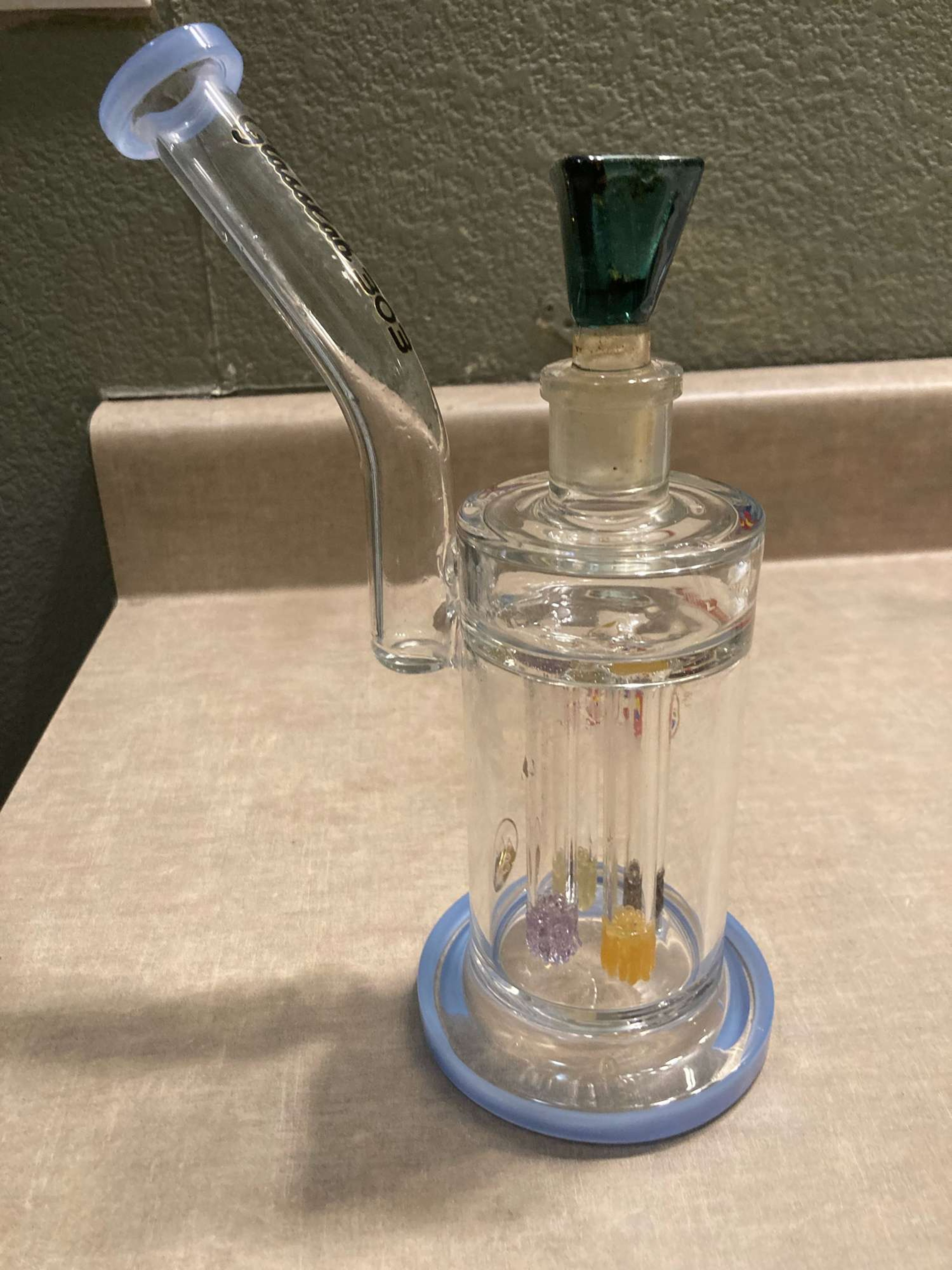 Preview pic of Glass lab flower rig.