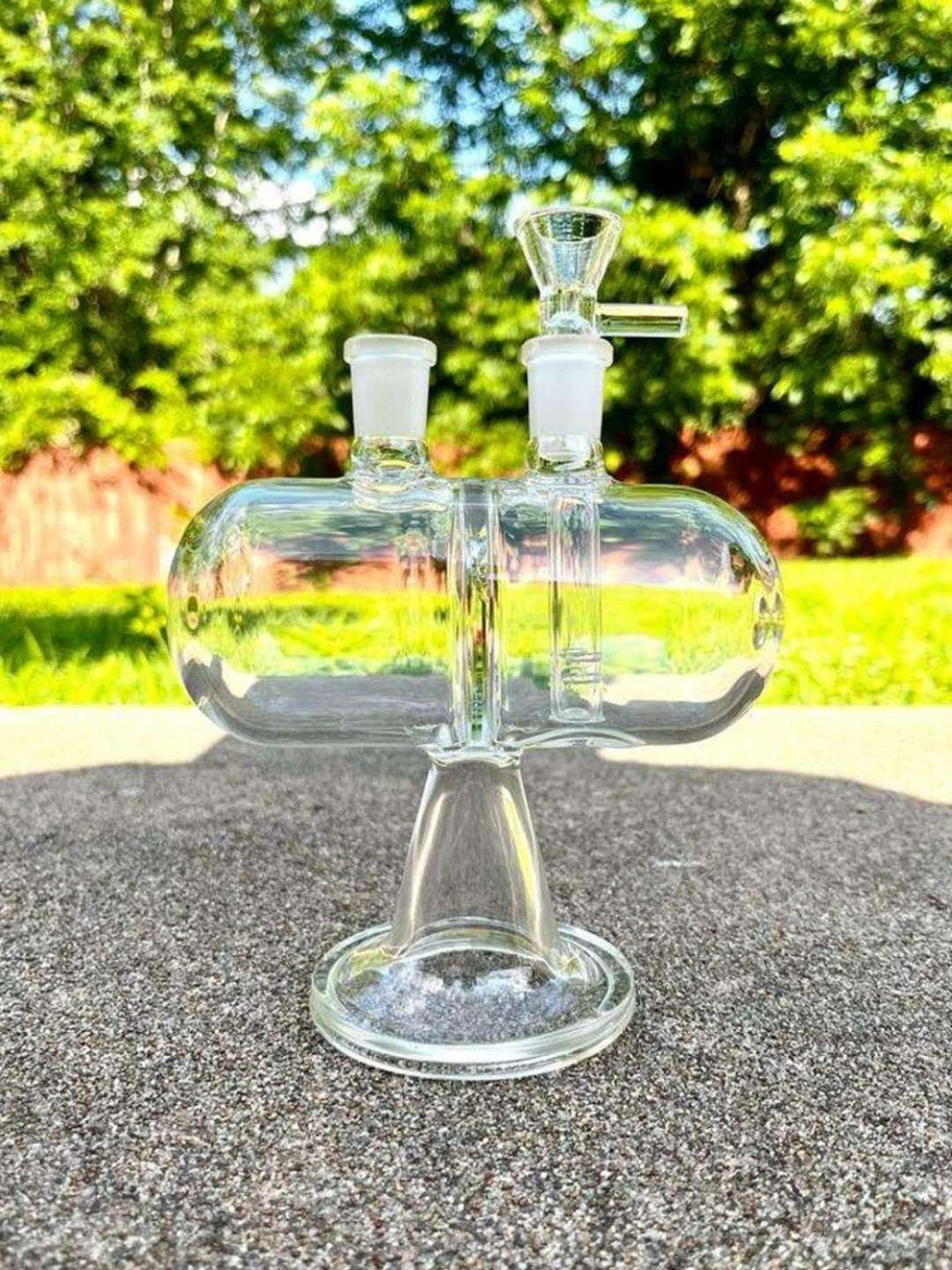 Preview pic of Jinni Glass Bong Rig