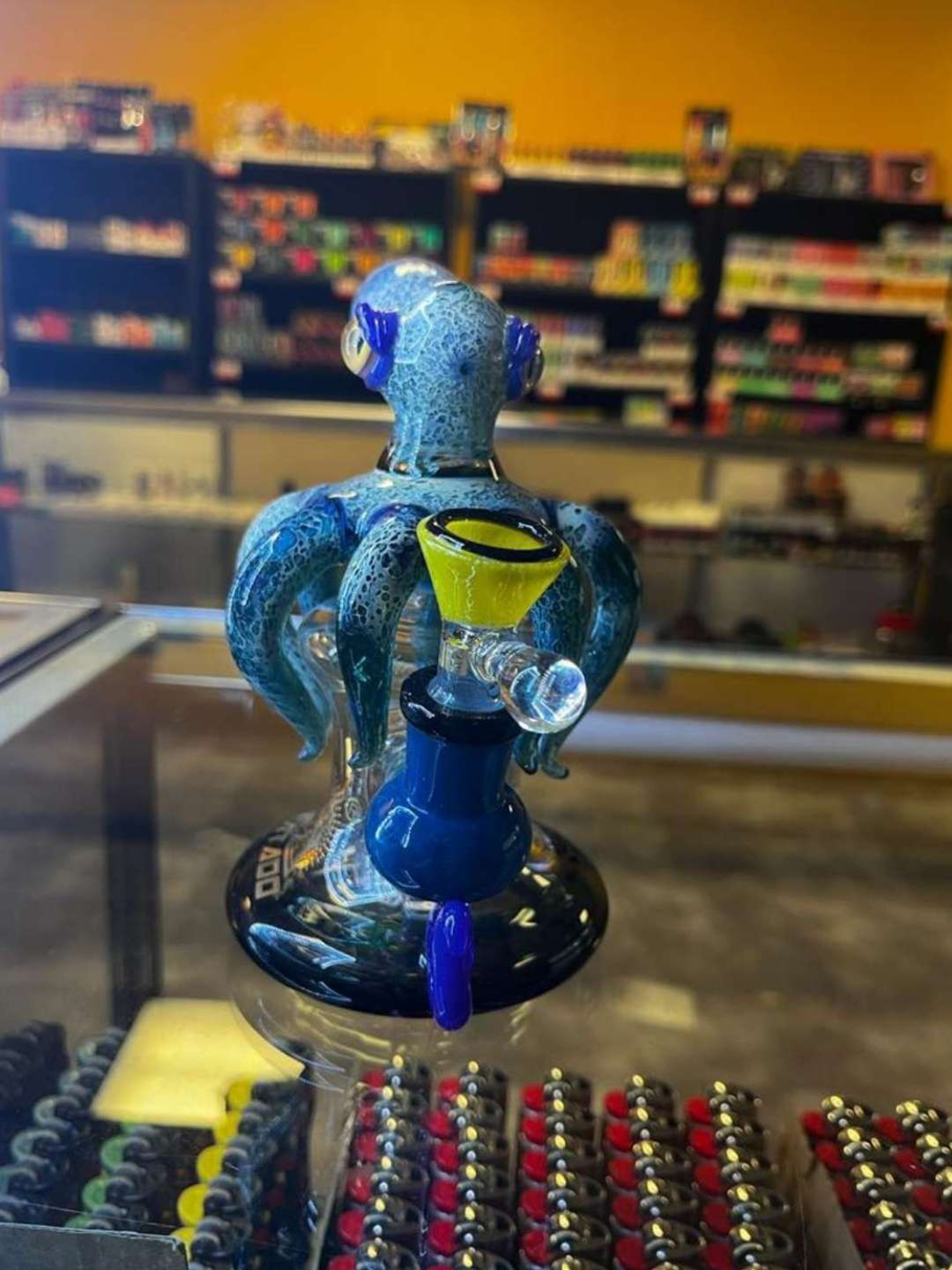 Thick Tattoo Glass Rig with Beautiful Colour and Design image 0