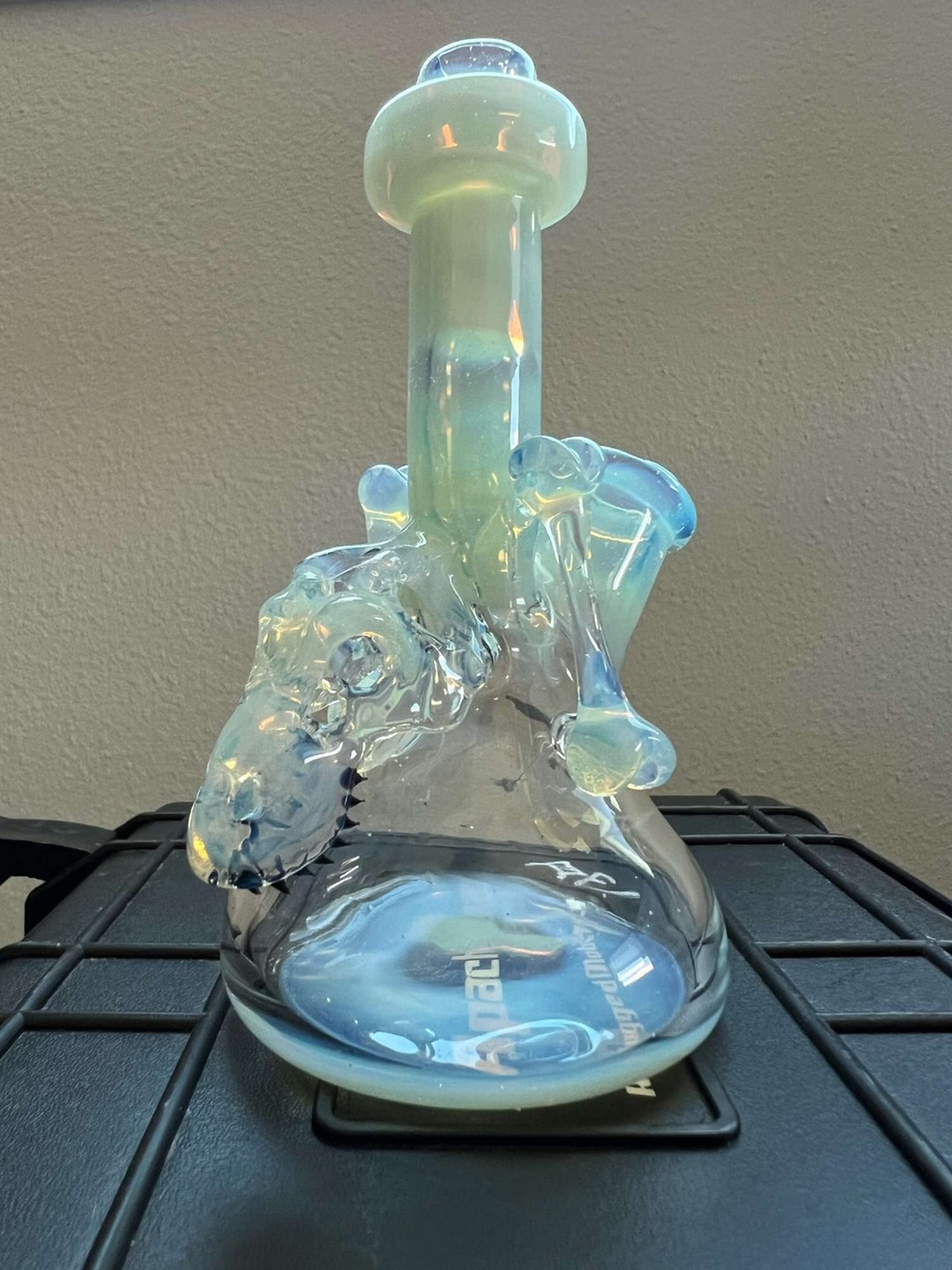 Preview pic of Roe Glass Dino Mini Tube