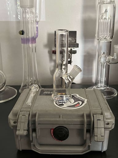 Preview pic of Avi glass Gorillaz mini tube 