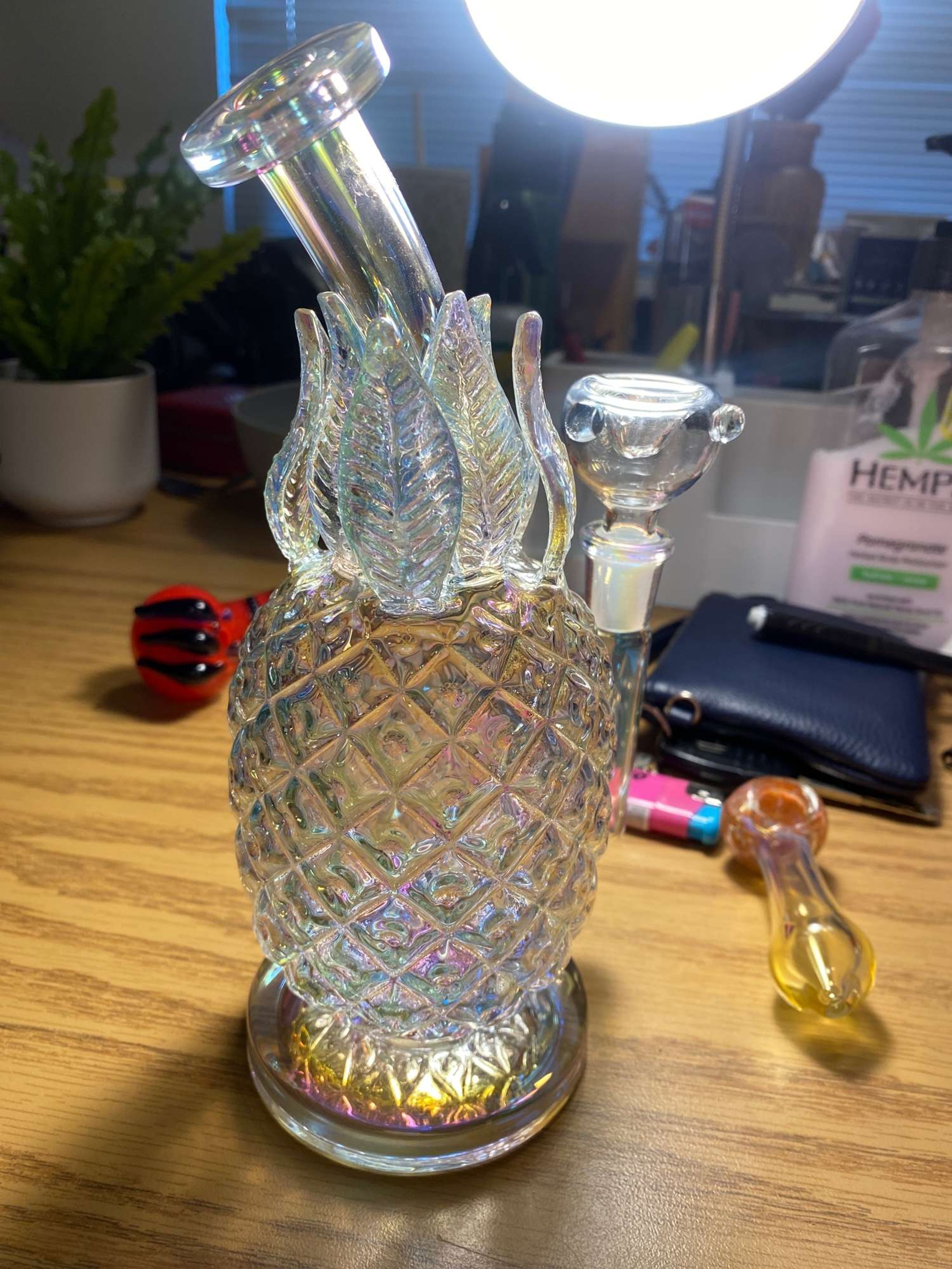 Preview pic of pinapple bong 