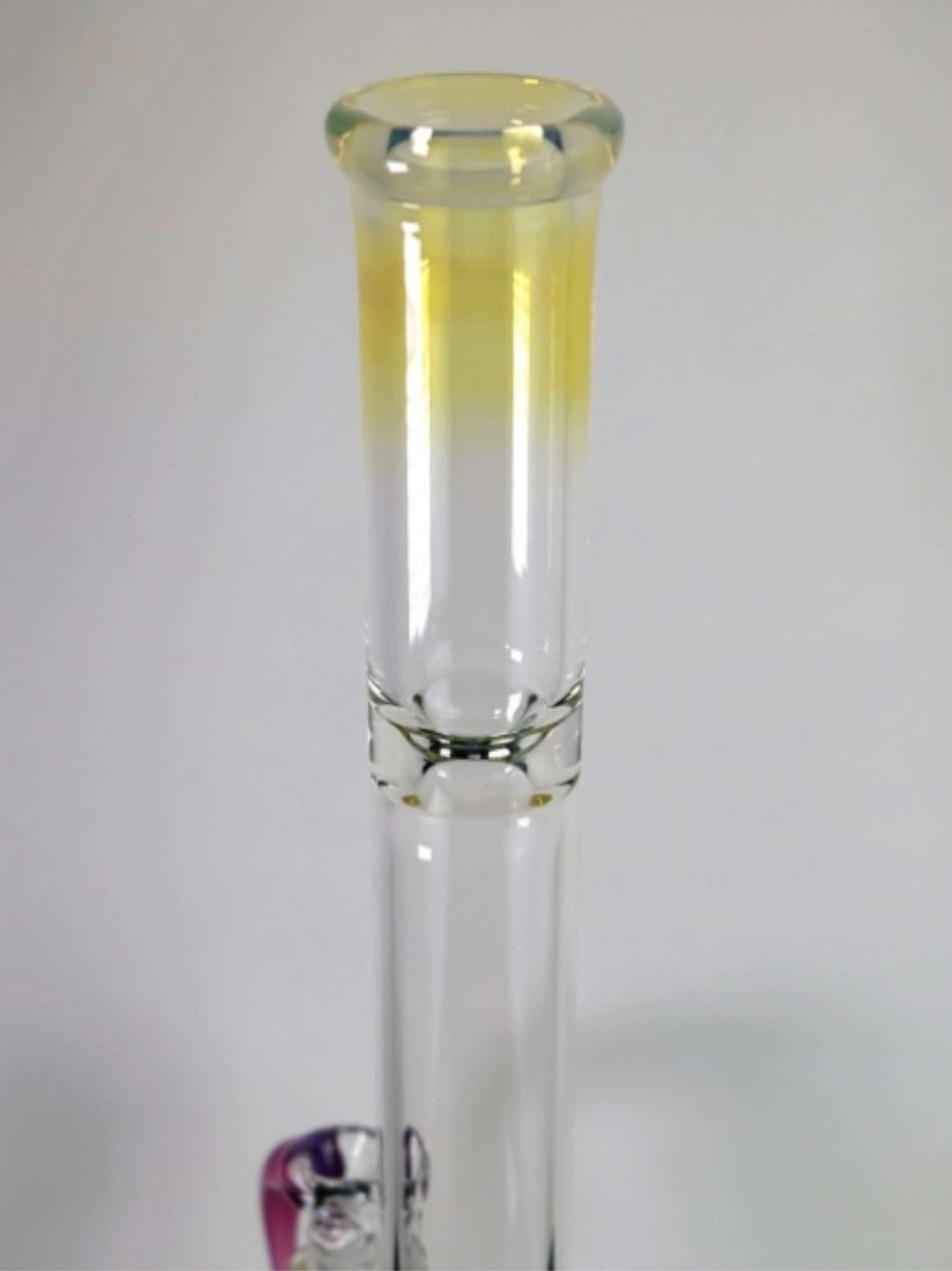 Preview pic of medium bong 