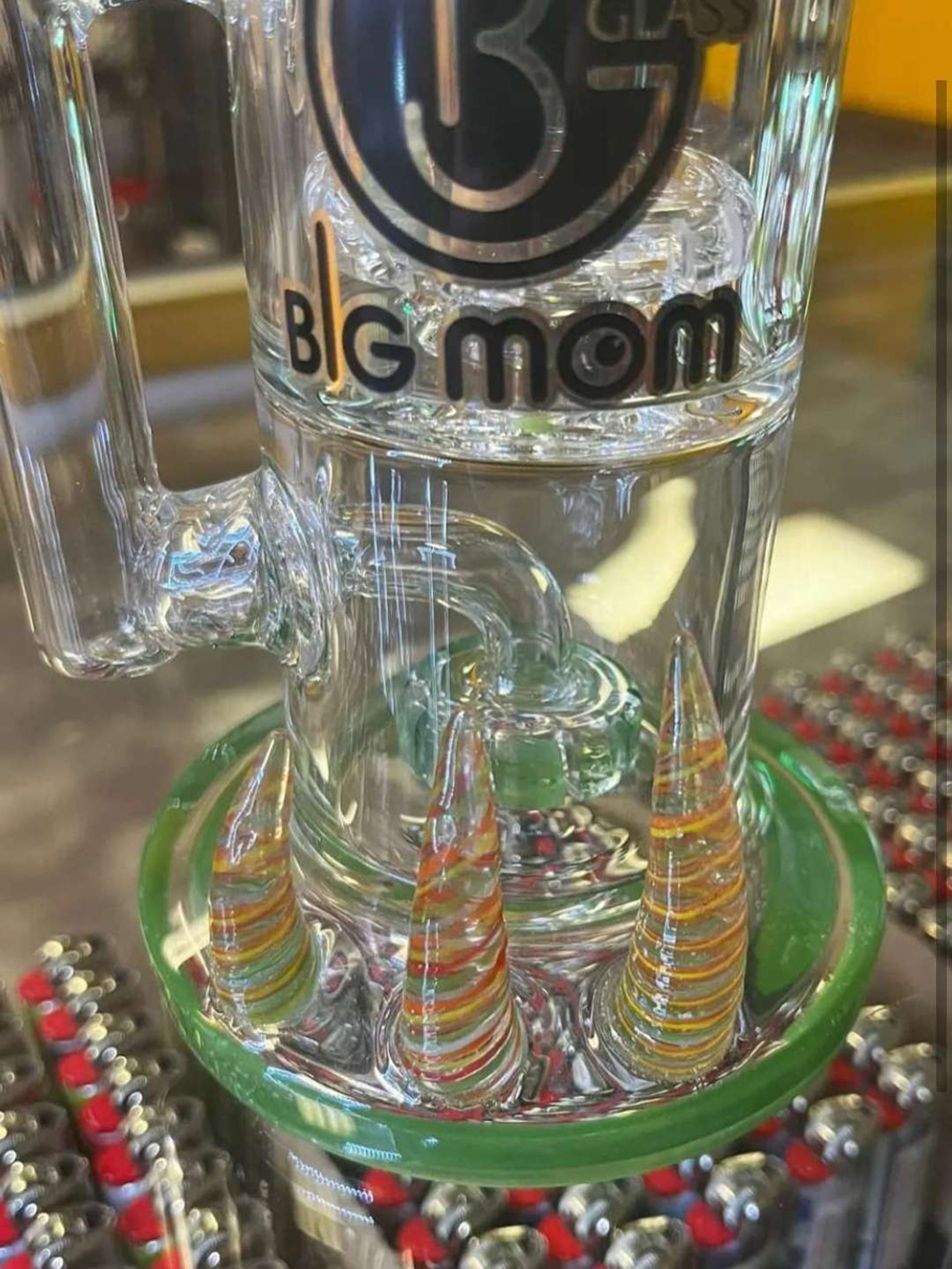Preview pic of Big Mom Thick Glass Rig