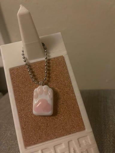 Preview pic of Ishtar Cat Paw Pendant