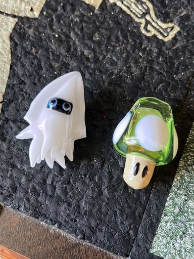 Preview pic of Matt Robertson punty collab pendants