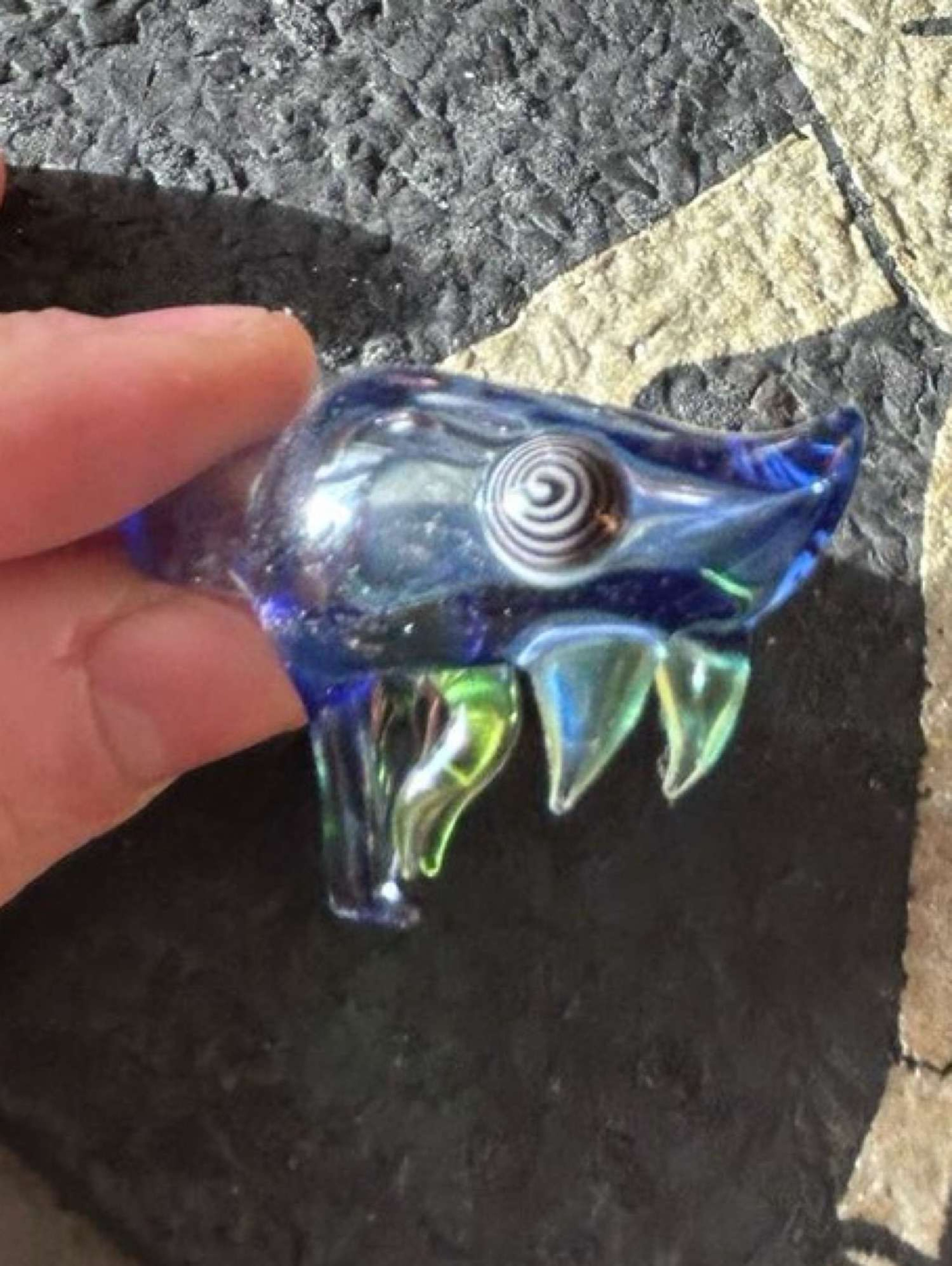 Preview pic of Niko Cray snake head pendant