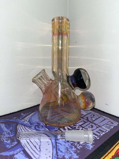 Preview pic of Fumed Beaker