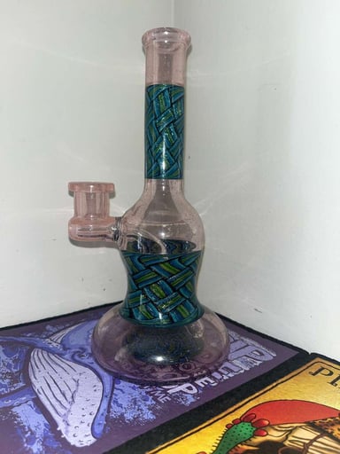 Preview pic of Hollow Foot Banger Hanger