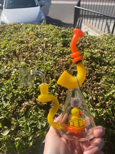 Preview pic of Ic glass exotic duck rig yellow