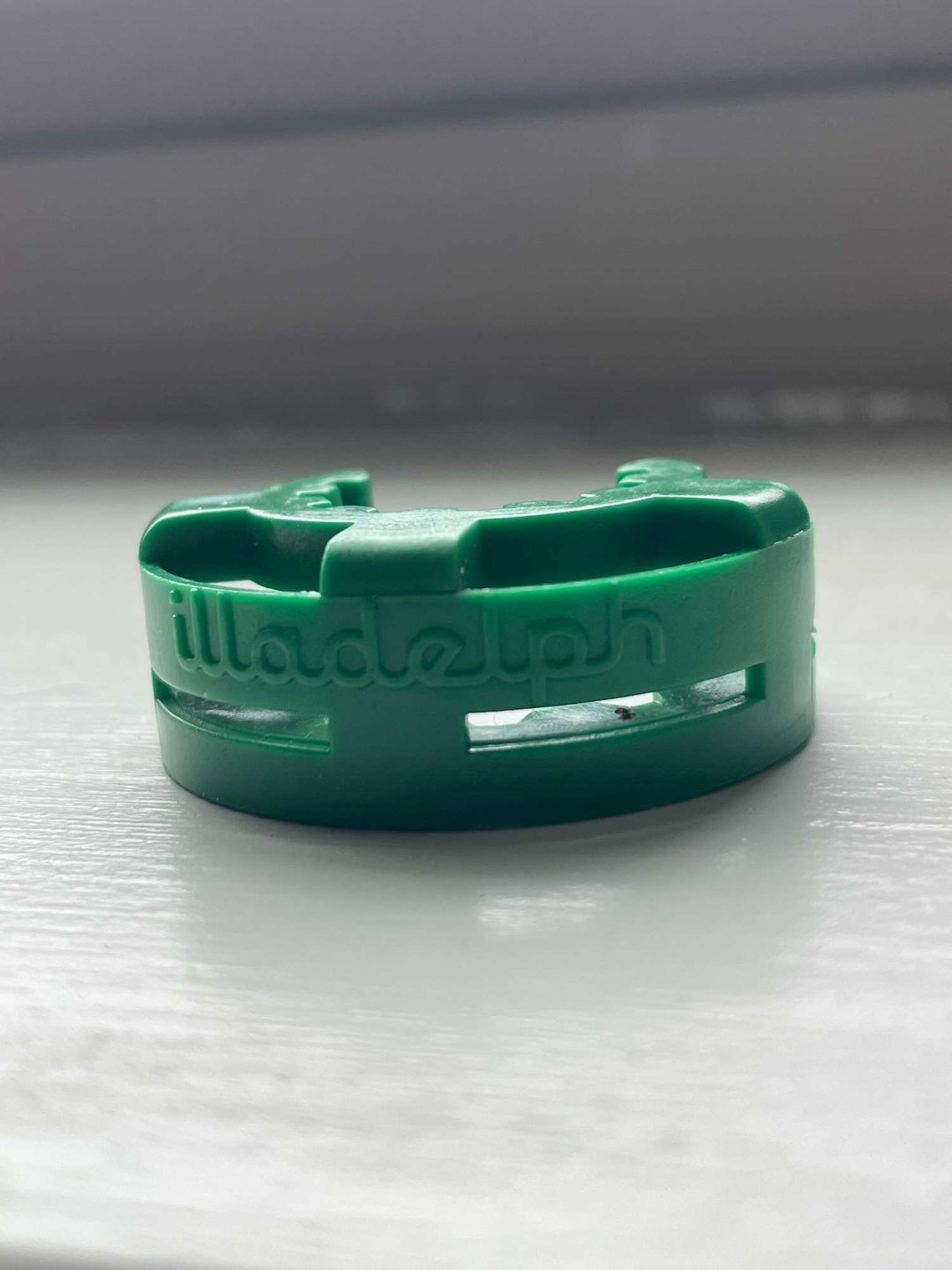 Preview pic of Green illadelph 18/14 clip 