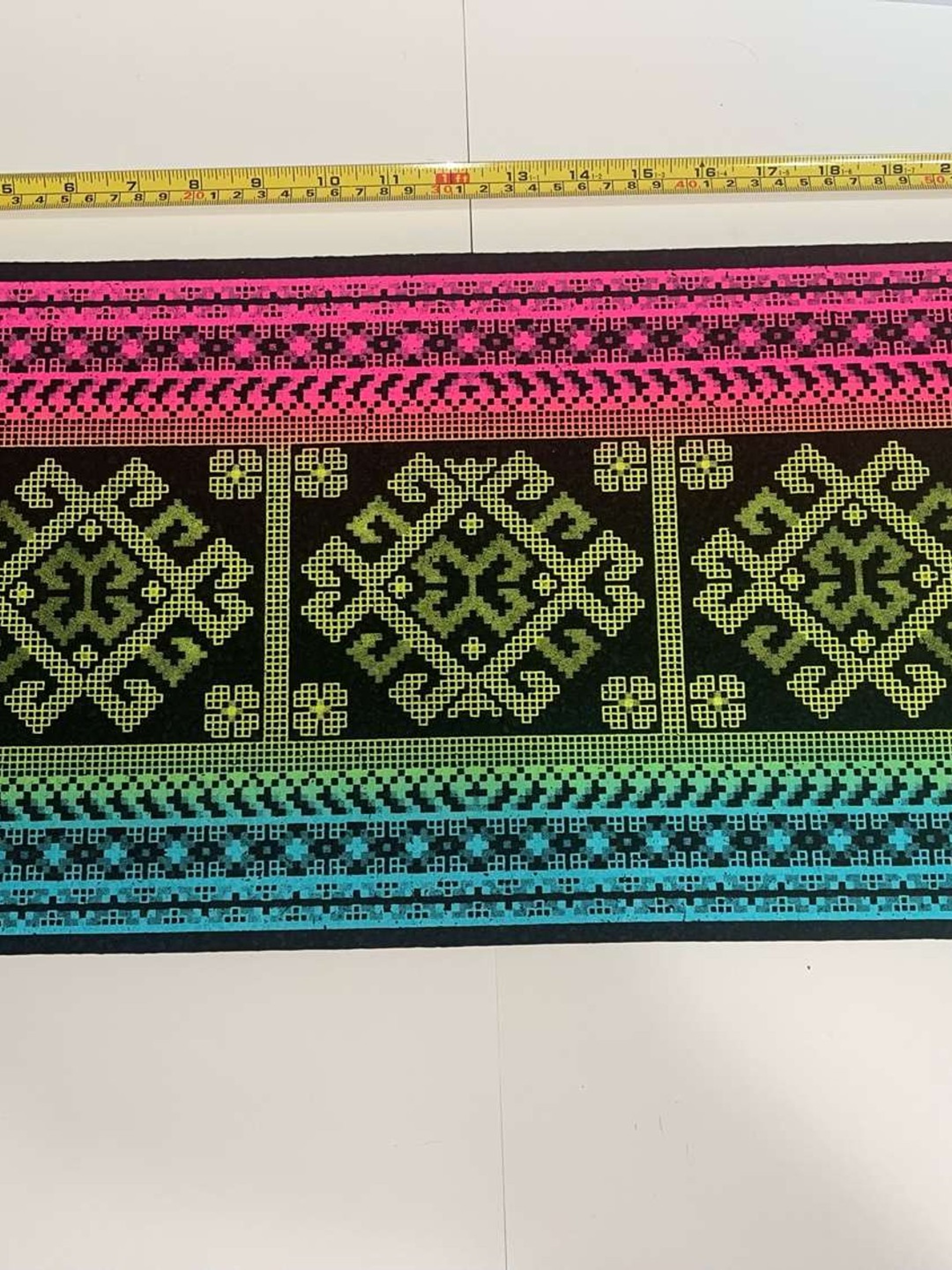 UV/Bit rug image 0
