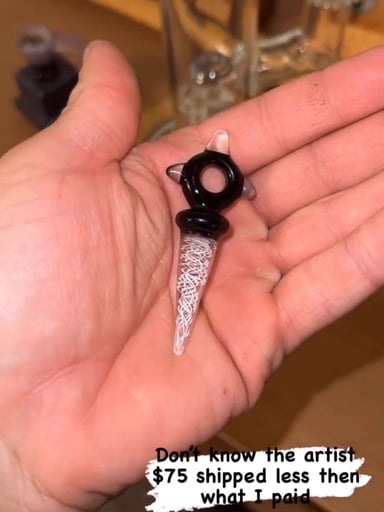 Preview pic of Pendy