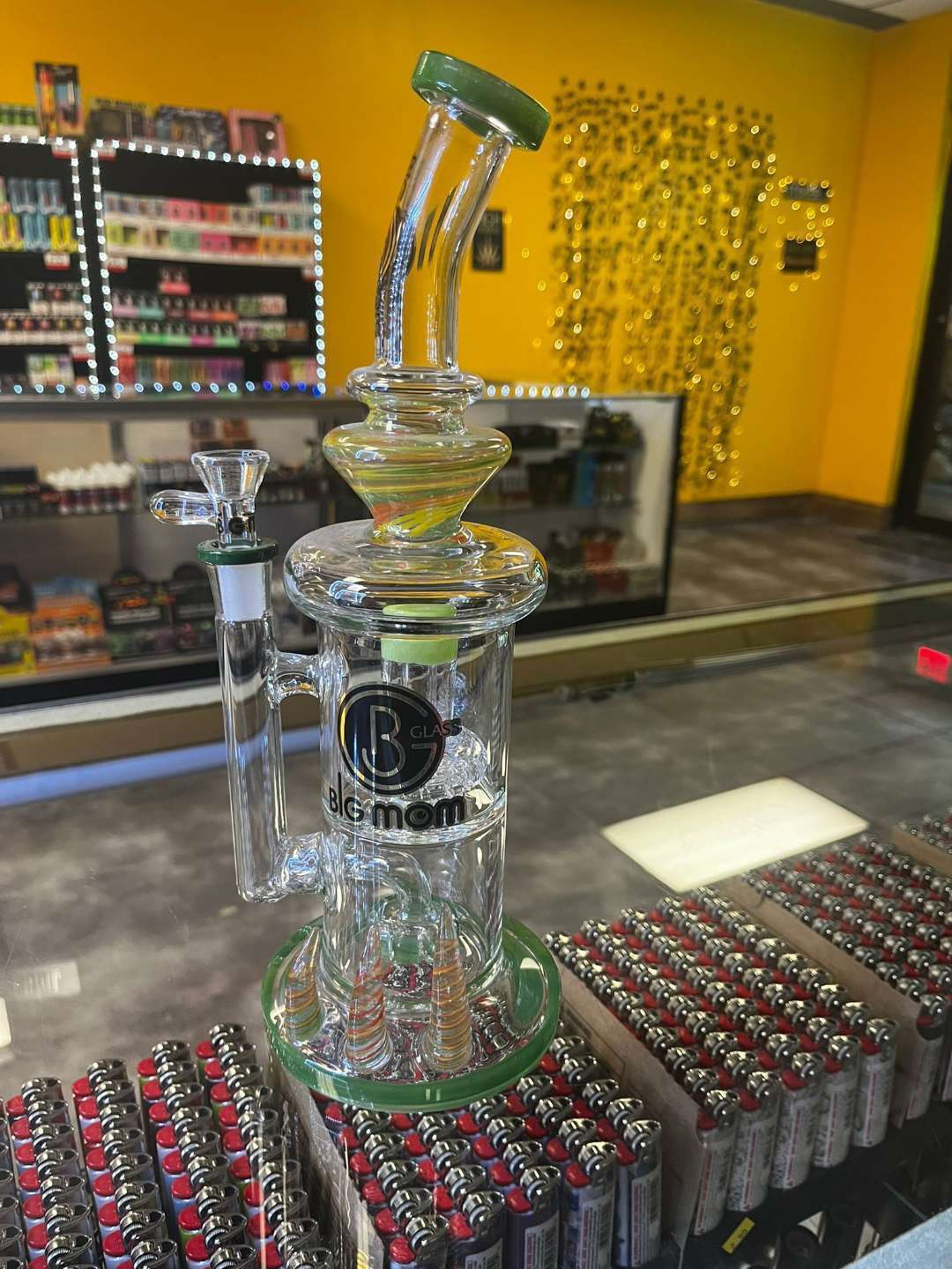 Preview pic of Big Mom Thick Glass Rig