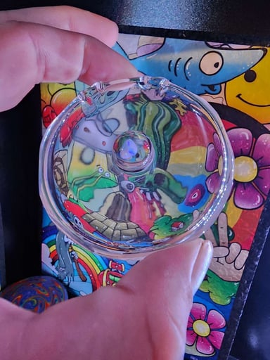 Preview pic of Lid glass faceted pendant