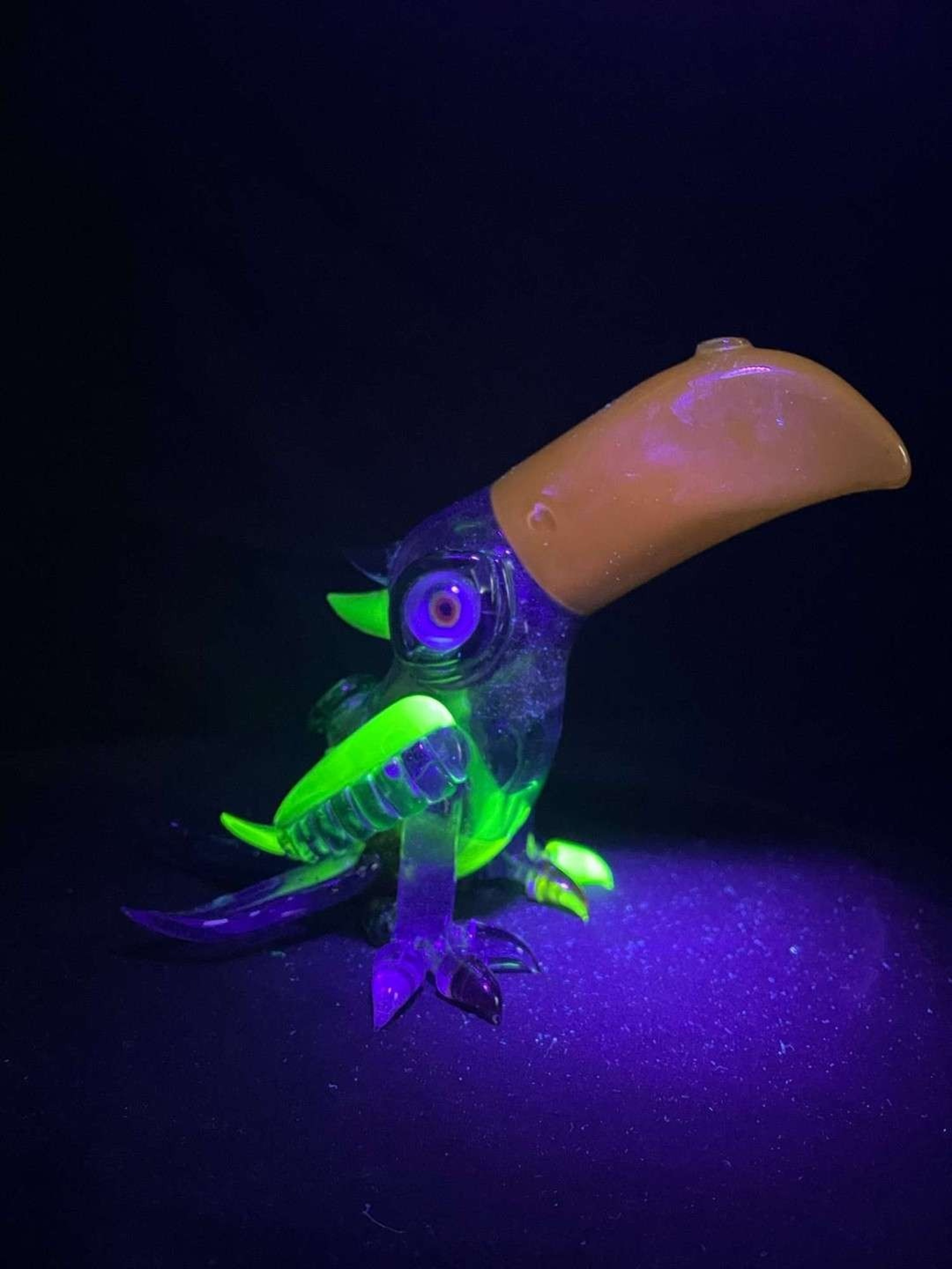 Preview pic of Rj Glass LLC toucan