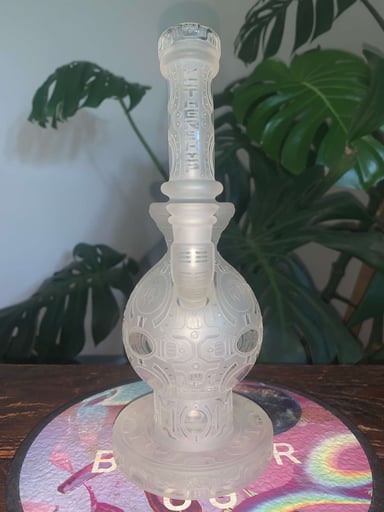 Preview pic of Mothership carved ball rig
