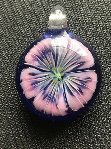 Preview pic of Flower burst pendant