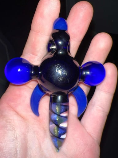 Preview pic of Paul Taylor Collectors Pendant