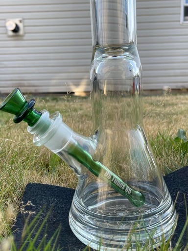 Preview pic of US Tubes 30in Beaker
