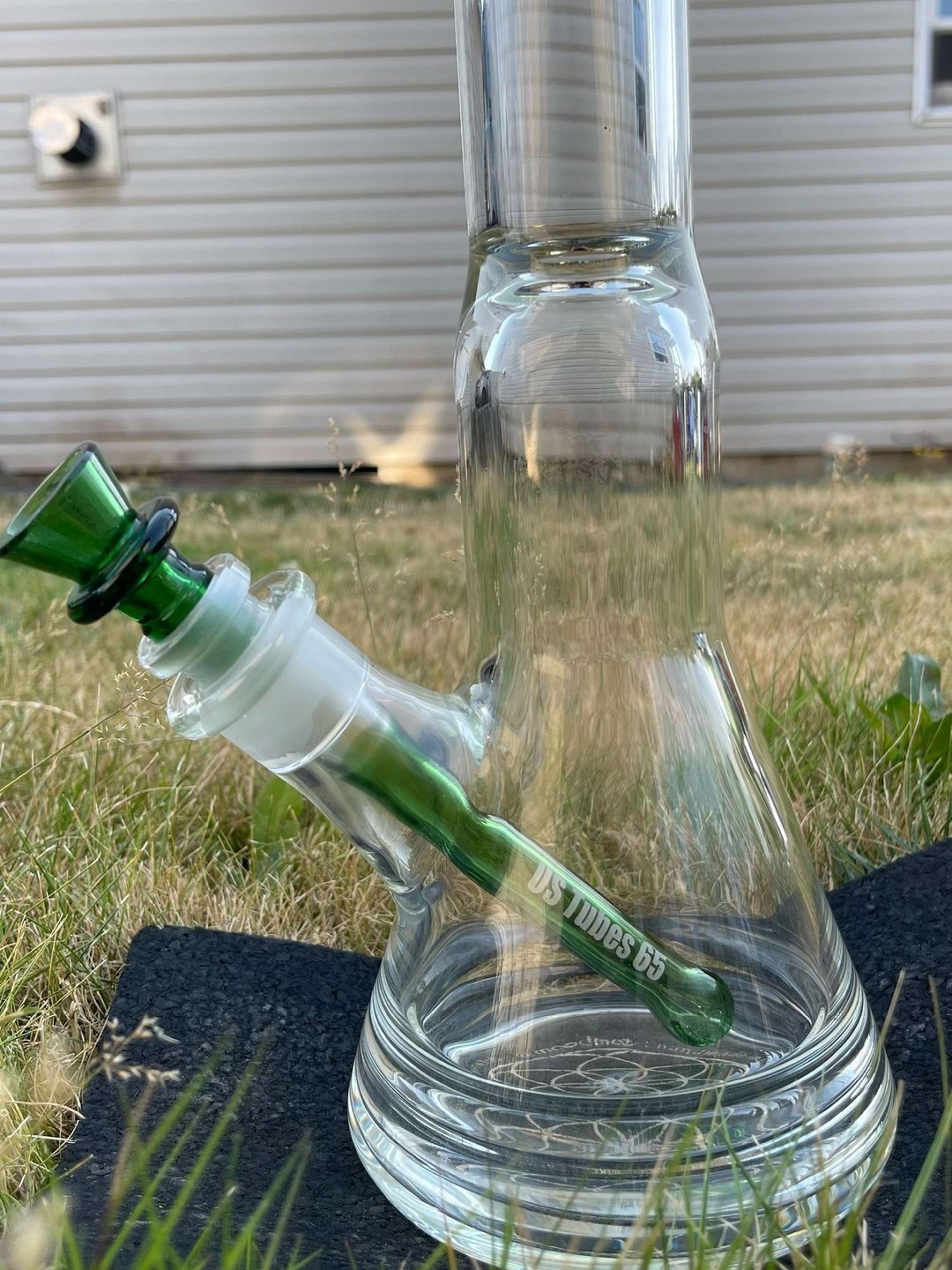 US Tubes 30in Beaker image 0