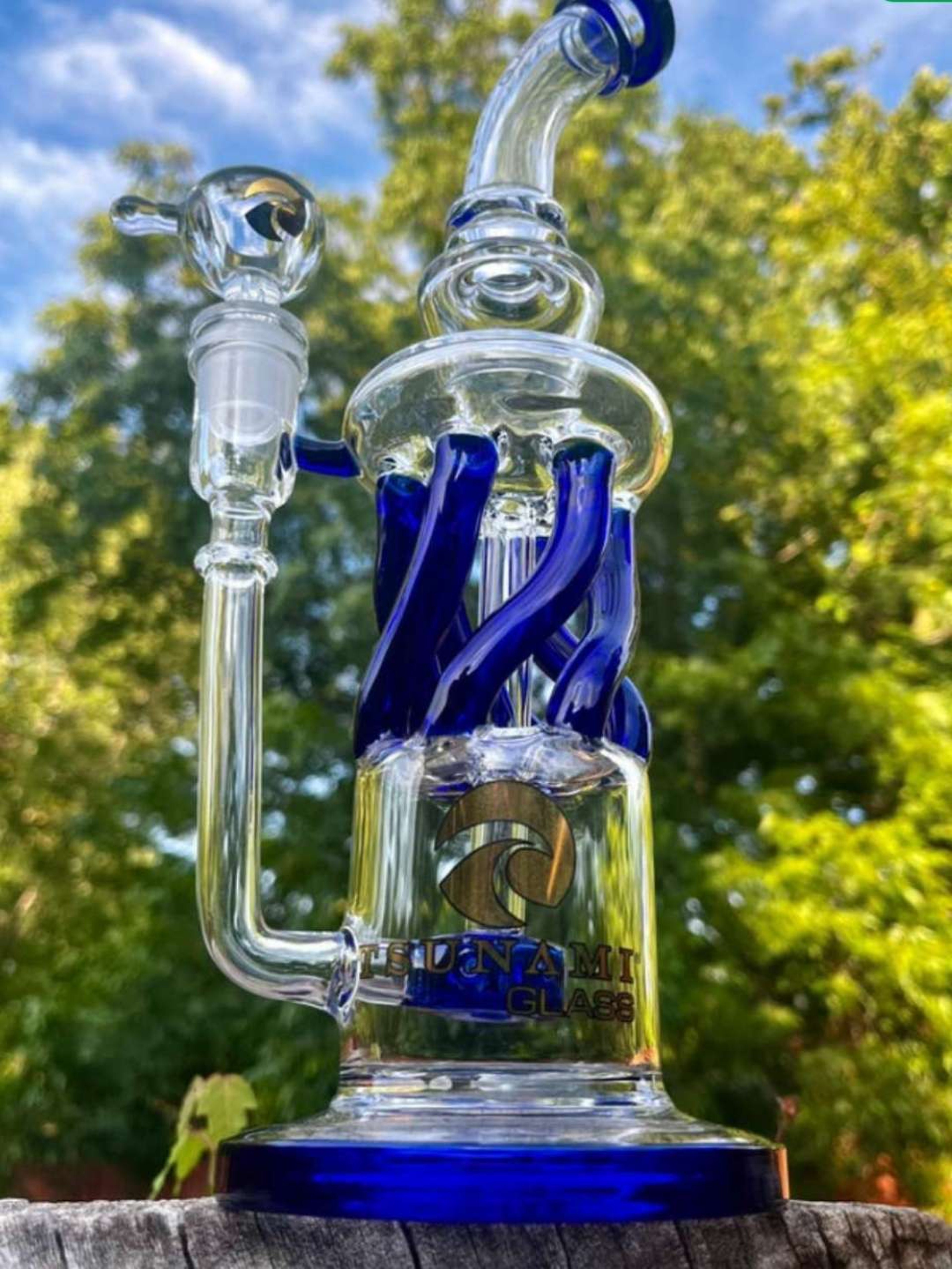 Twisted Tusnami Glass Recycler Rig image 0