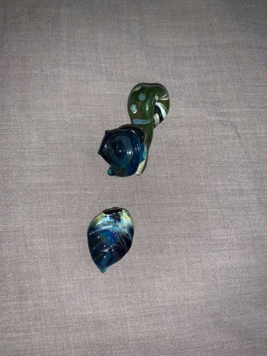 Preview pic of Blue Rose Pendant (Broken)