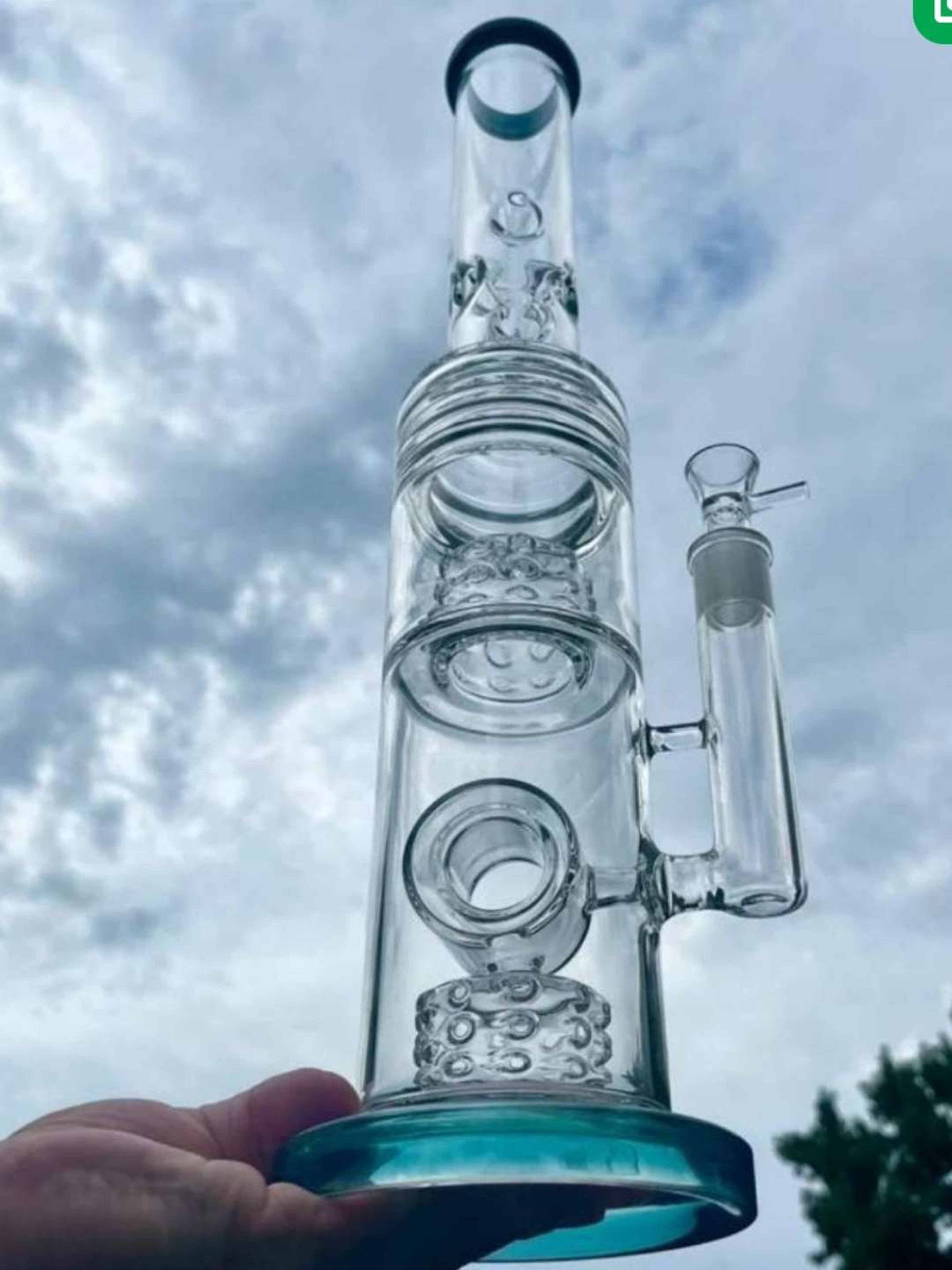 Preview pic of 18" Thick Glass Rig