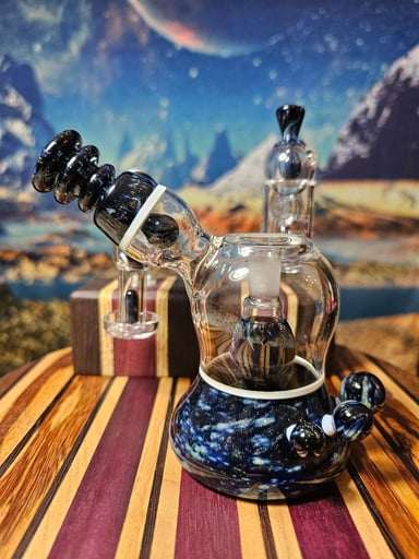 Preview pic of Space traveler