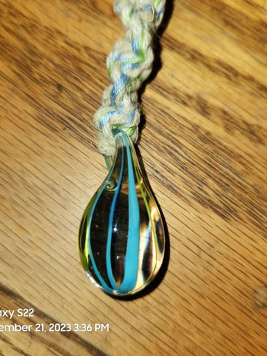 Preview pic of Glass drip pendant Keychain