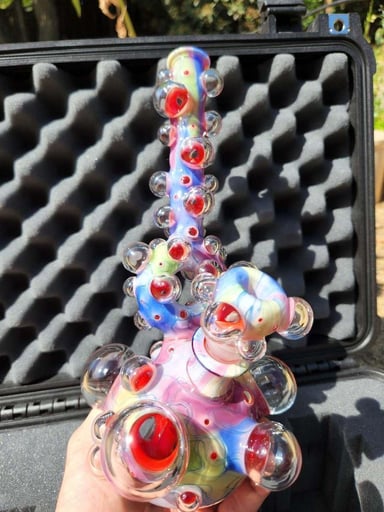 Preview pic of Scomo bubble tube with donut