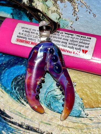 Preview pic of 2013 Serendipity Andrew Garvey craw dad pendant
