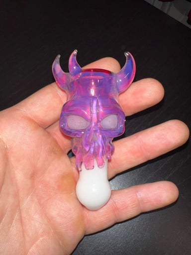 Preview pic of Ghost glass demon chillum