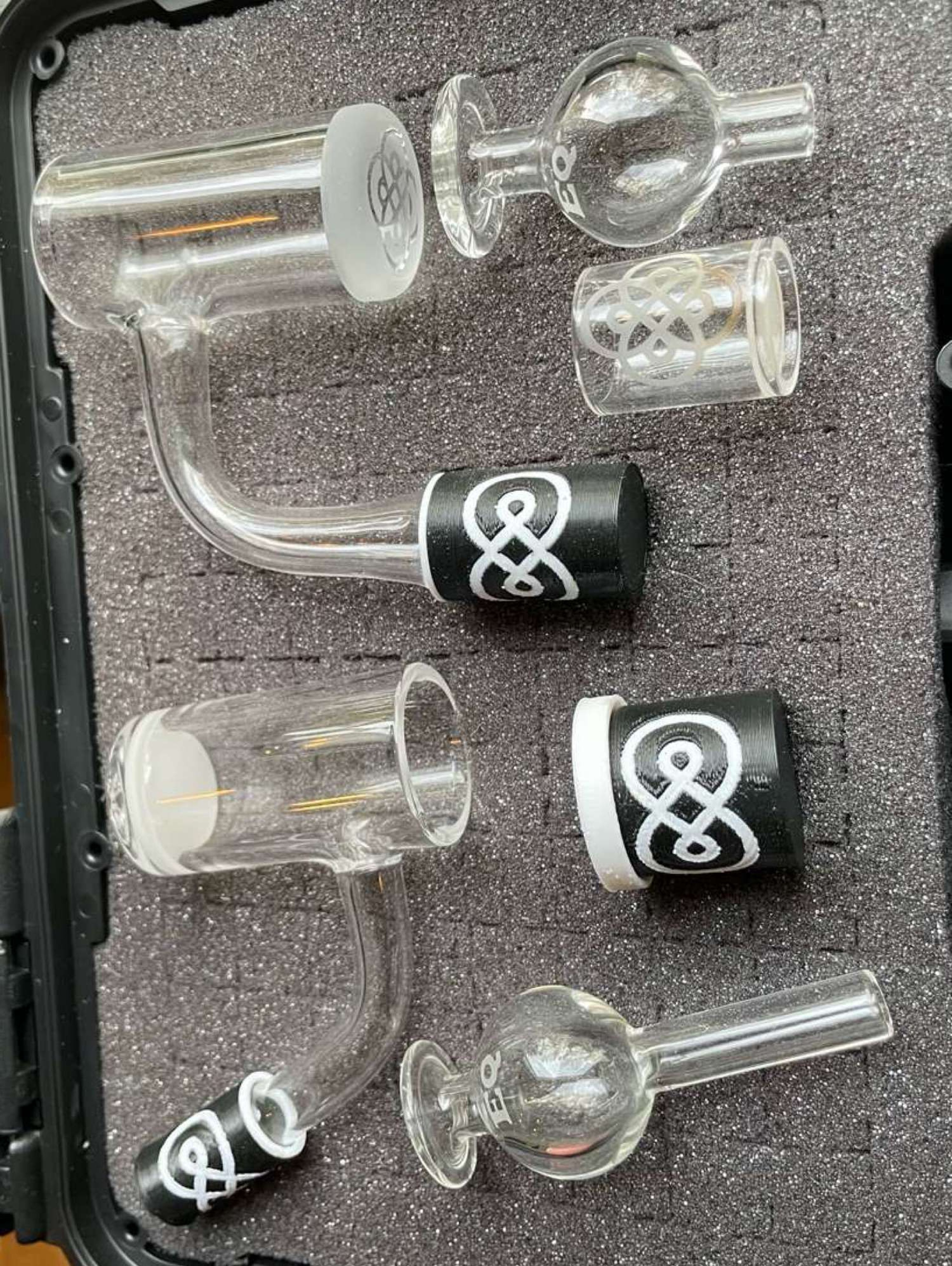 Preview pic of Eternal Quartz Banger set w/ caps and inserts