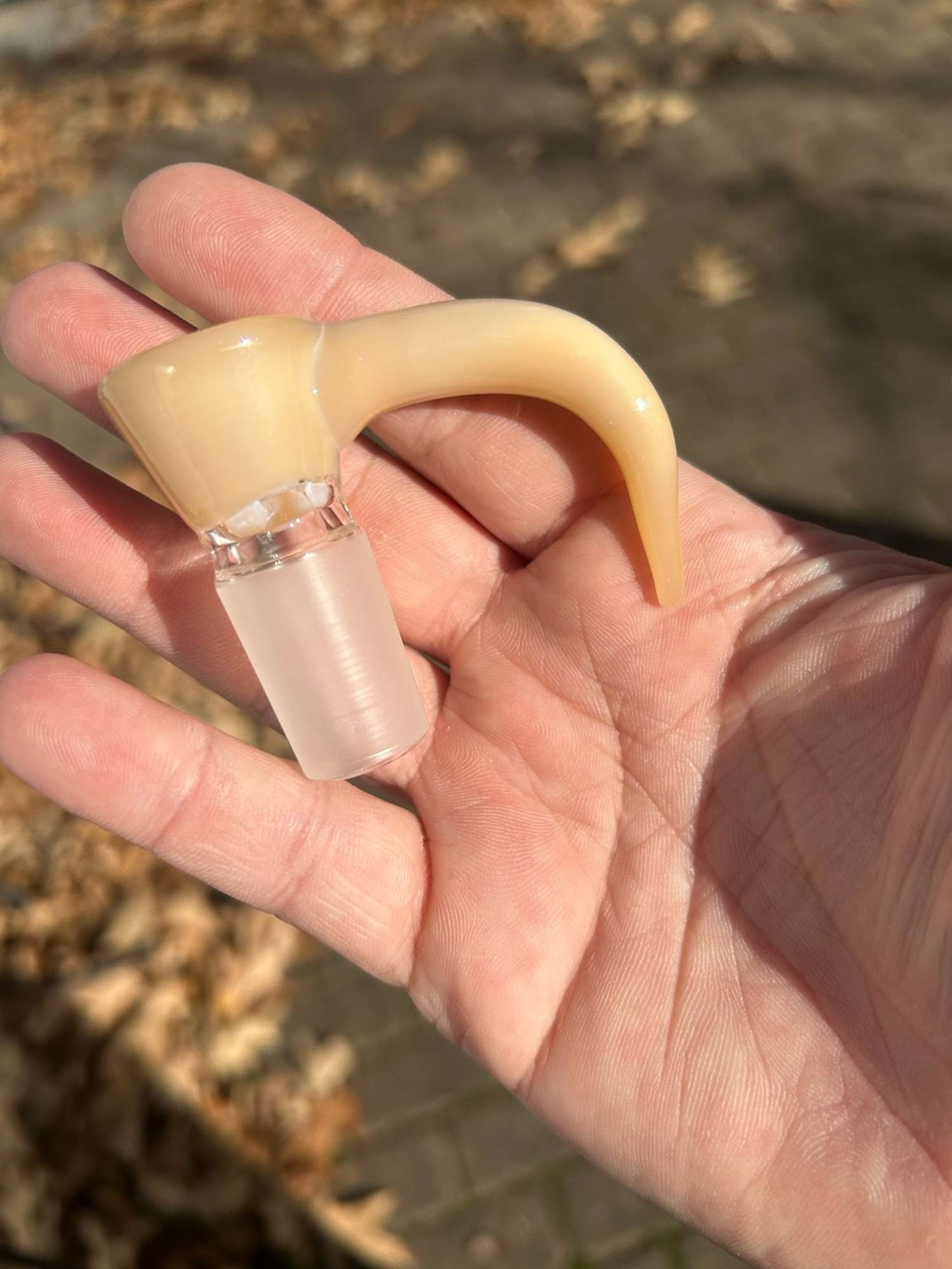 Preview pic of Peach opal 4 hole