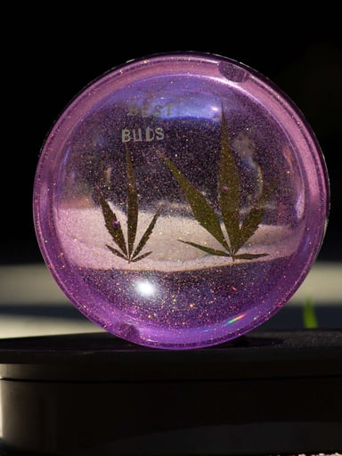 Preview pic of Best Buds Tray in Violet by Kissmyassh.tray